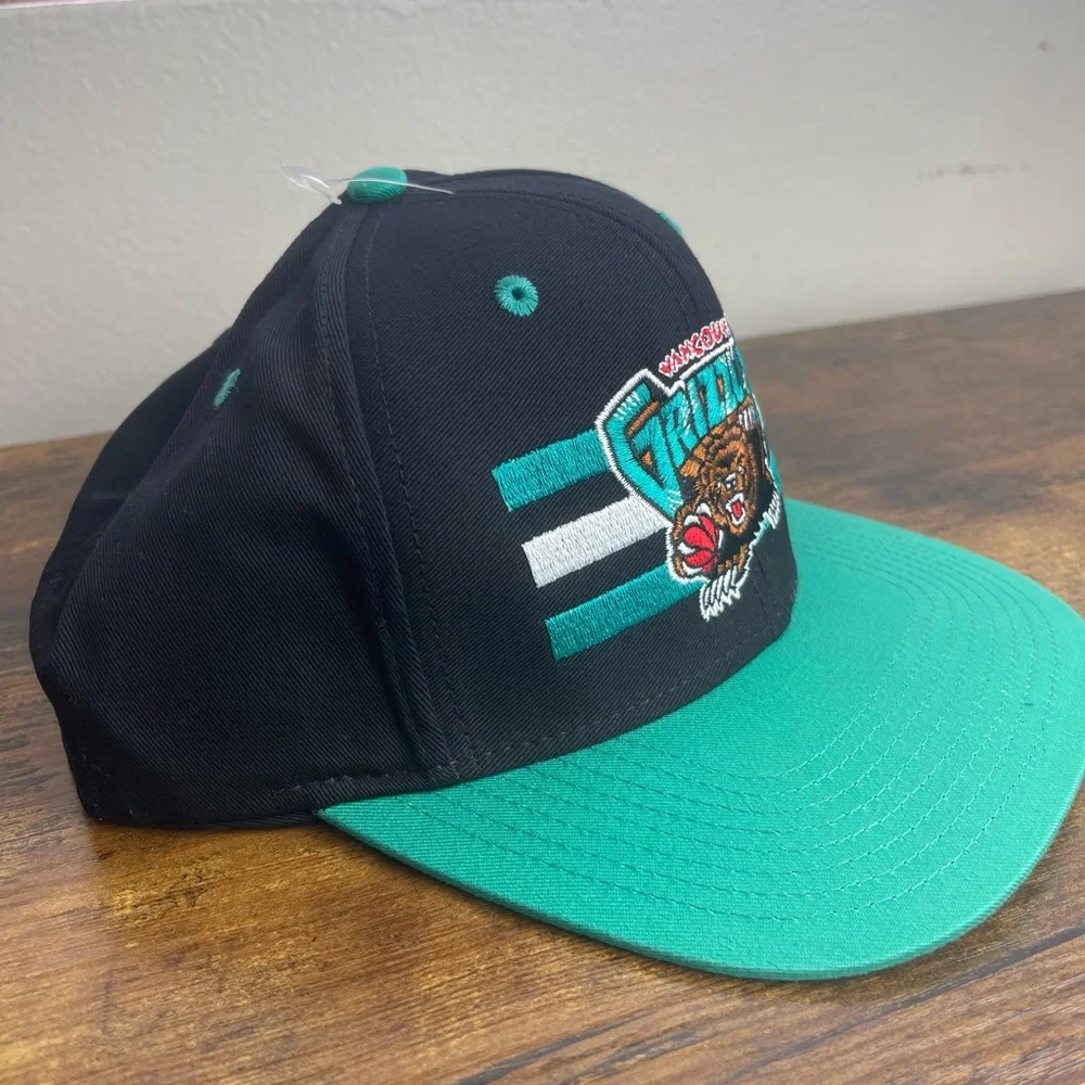 Vancouver Grizzlies adidas NBA Hardwood Classics Snapback Cap Hat New One Size